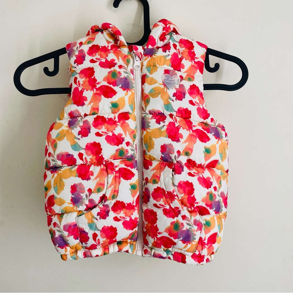Zara Baby Hooded Fleece Lined Floral Puffer Vest size 3-4 years